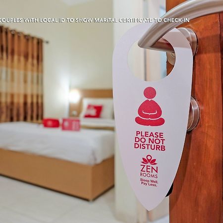 Zen Rooms Near Stasiun Kota Baru Malang Zewnętrze zdjęcie