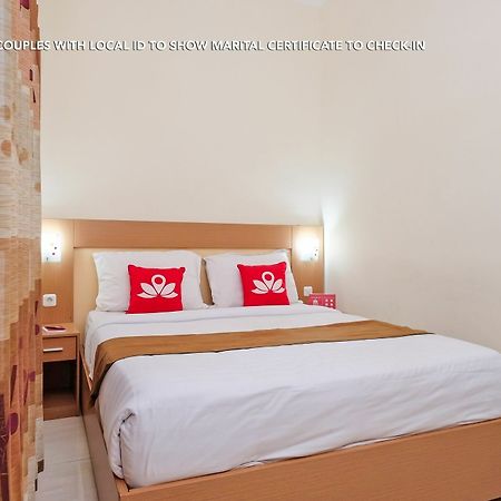 Zen Rooms Near Stasiun Kota Baru Malang Zewnętrze zdjęcie